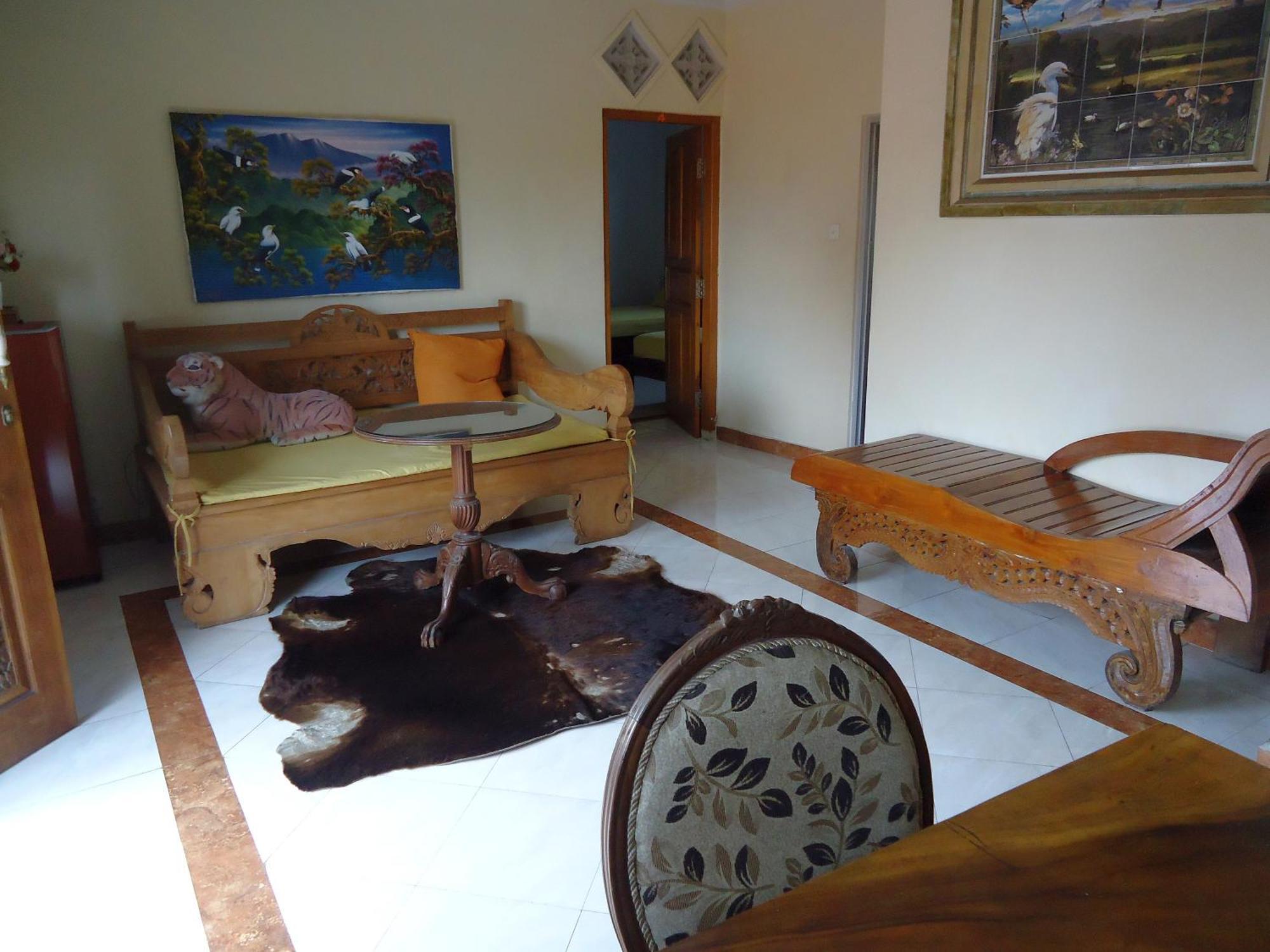 The Reinhold Guesthouse Bali Kerobokan Exterior foto