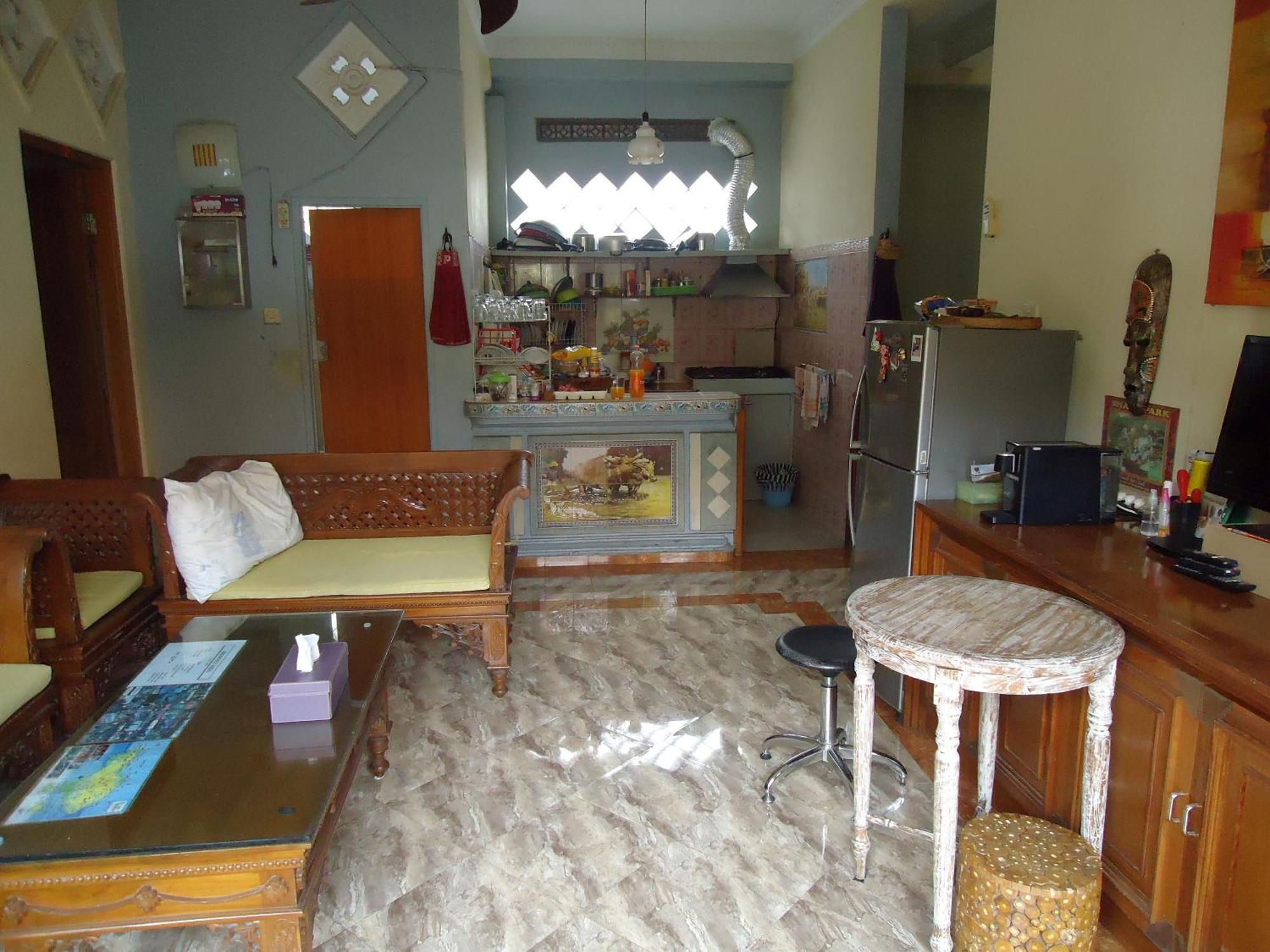 The Reinhold Guesthouse Bali Kerobokan Exterior foto